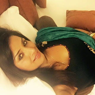 Poonam Sood Top Extreme Selfies