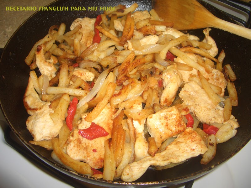 Recetario Spanglish para mis hijos Fajitas de pollo ¨alteradas¨ con