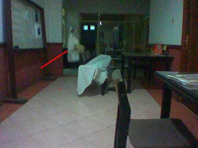 Foto Hantu