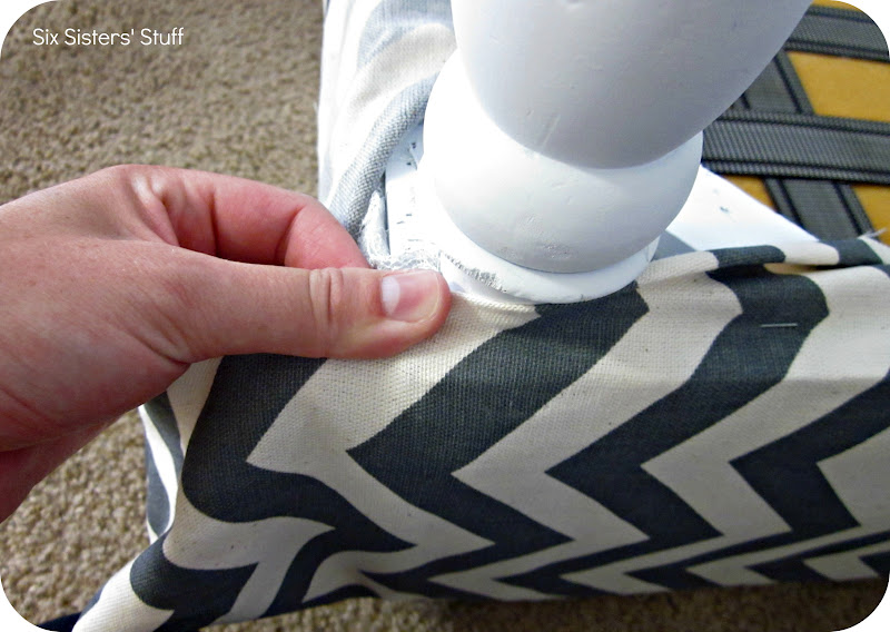 DIY Tufted Ottoman Fabric Recover Tutorial Six Sisters' Stuff
