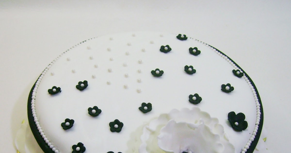 ÇİÇEK KONSEPTLİ PASTA PASTA SİHİRBAZI