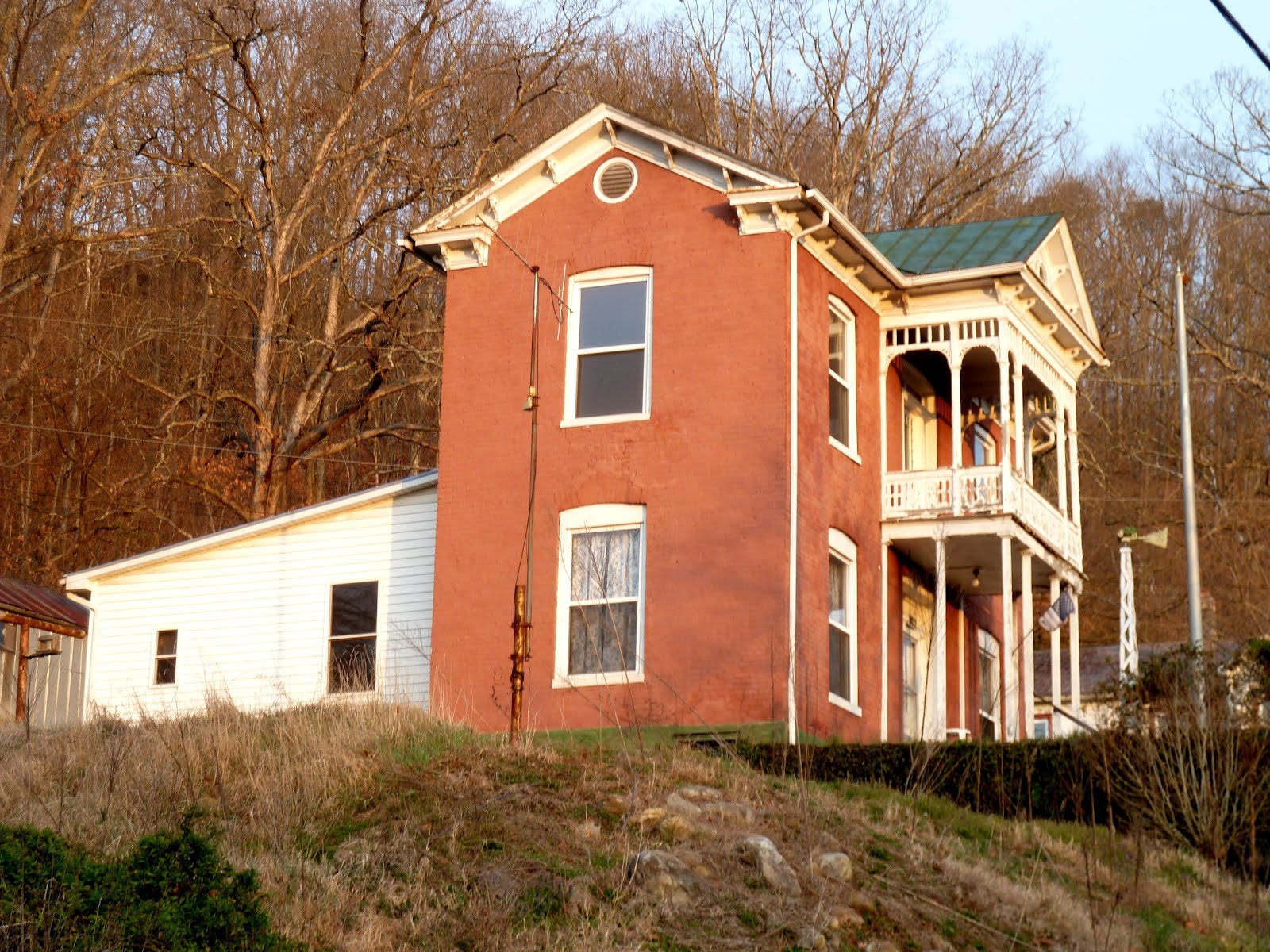 seniors walking across america POST 570; 03/15/12 IRON GATE CLIFTON