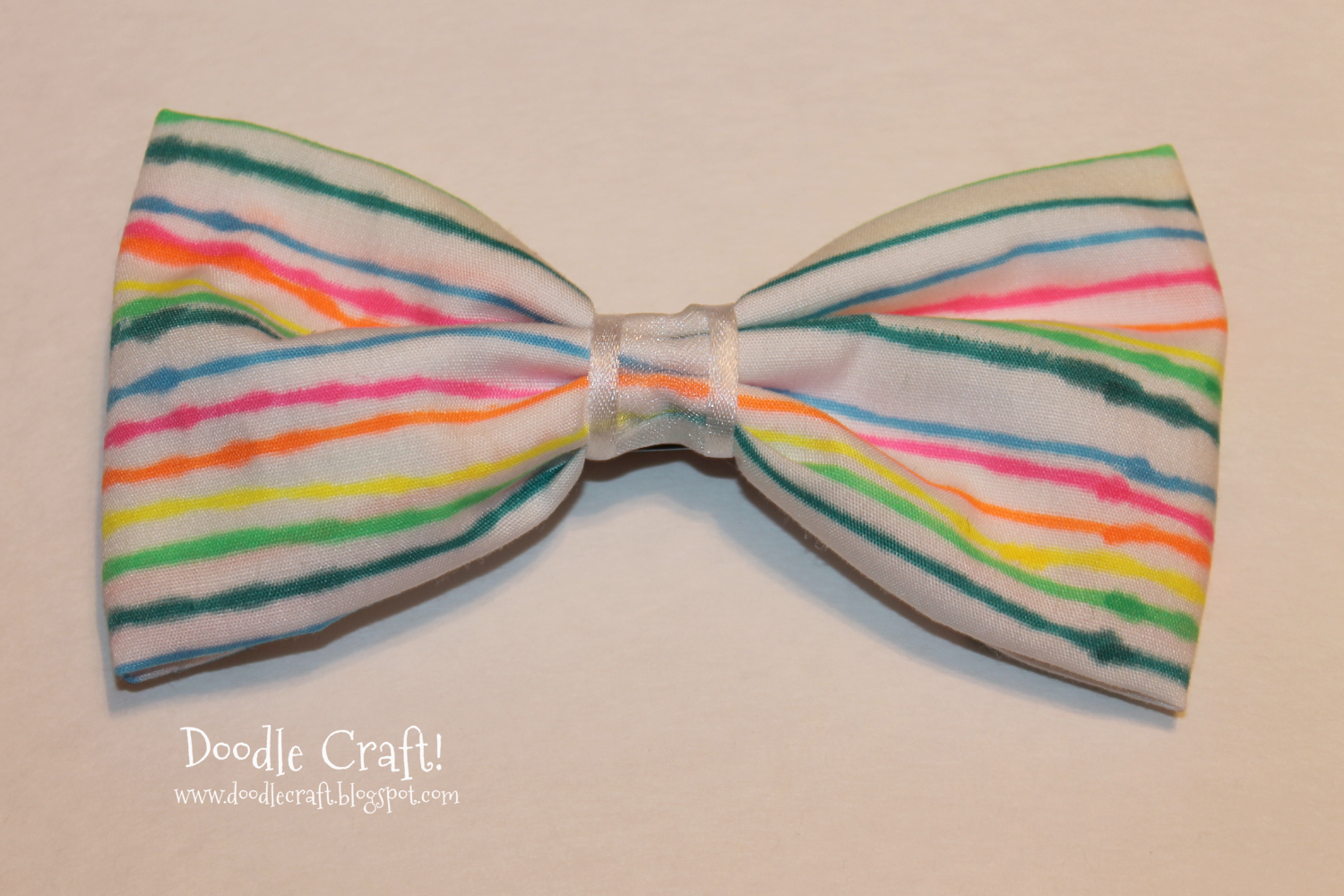 Doodlecraft Neon Sharpie Hair Bows! Hot Glue Gun Week!