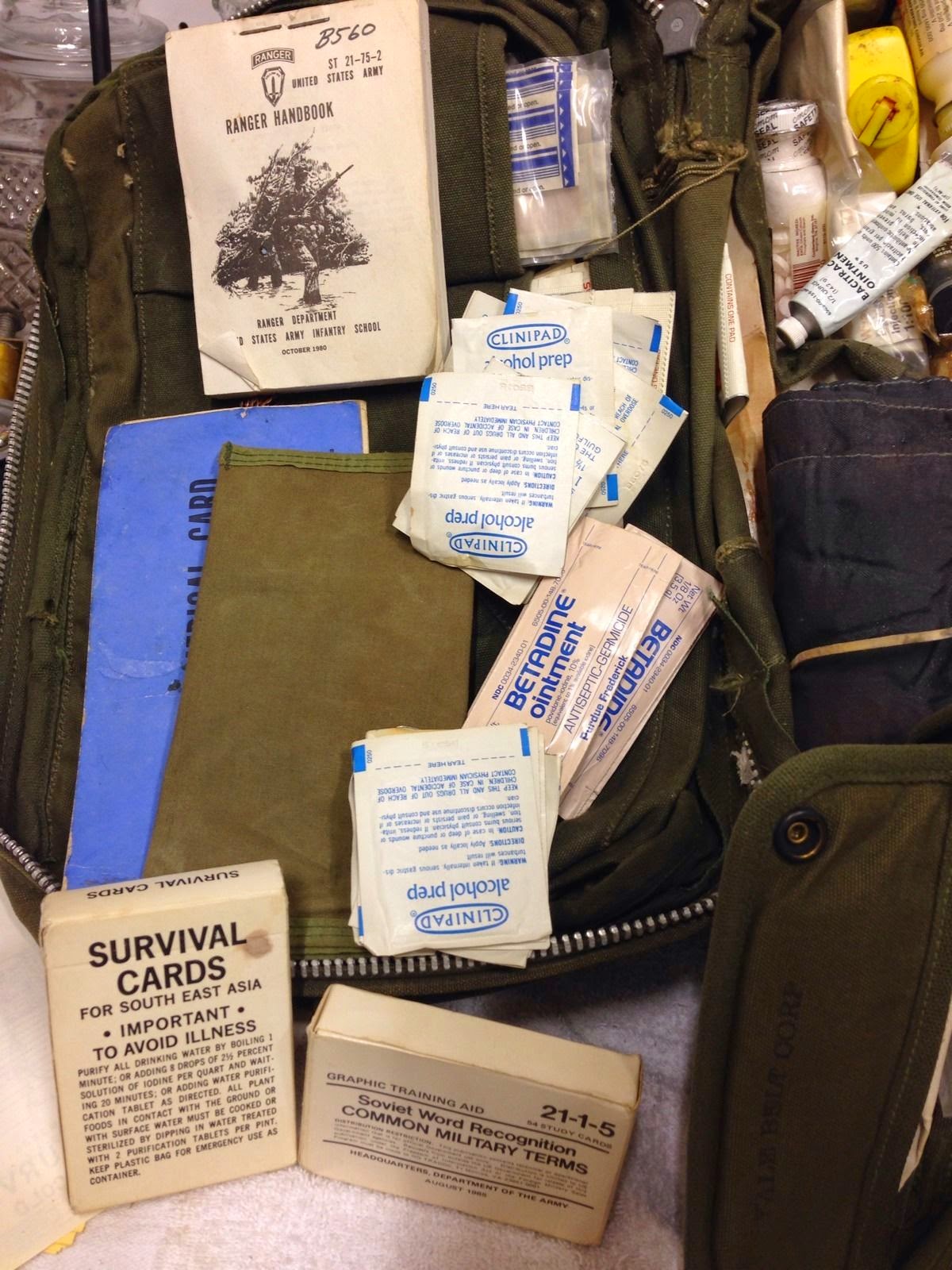 bingbabel US Army M5 Medical Platoon Bag Contents Late 1980s