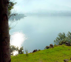 PAISAJE DEL LAGO DE ATITLAN