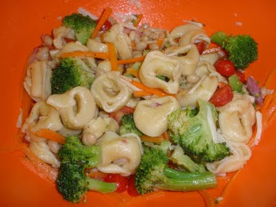 The Hungry Hippo: Beat the Heat - Tortellini Salad