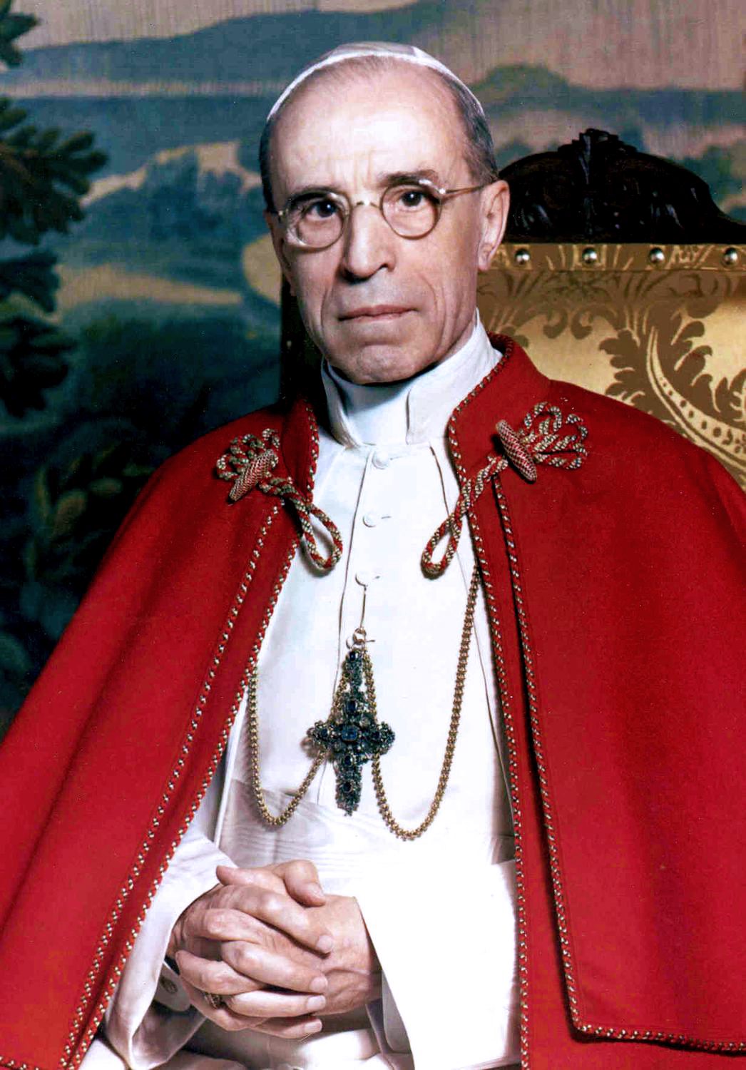 Em Sua Memória: Sua Santidade Papa Pio XII