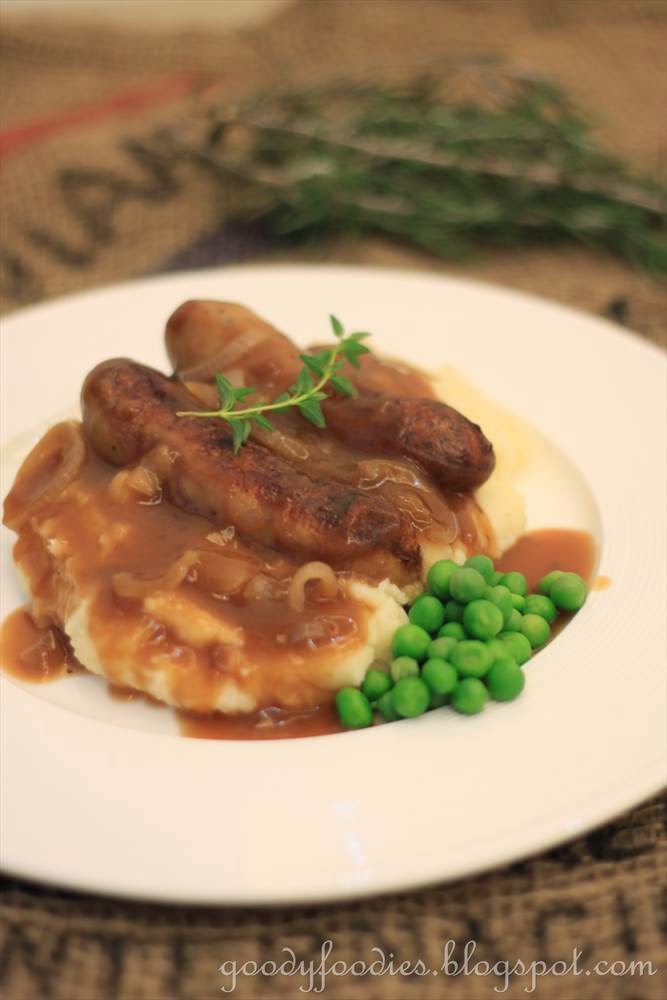 GoodyFoodies Recipe Bangers & Mash with Onion Gravy and Peas