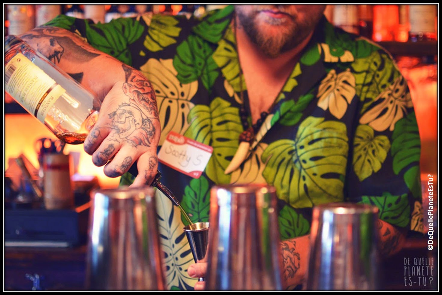 Dirty Dick barman Scotty schuder tiki Polynésie bar à hotesses Pigalle SoPi Paris 