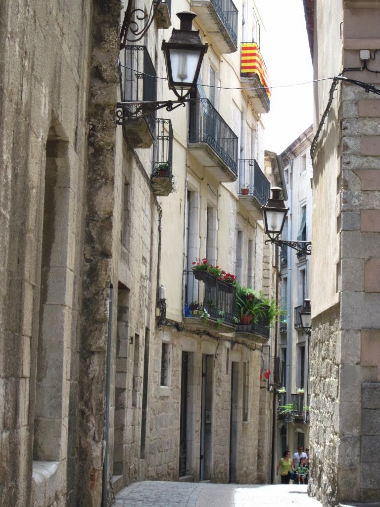 carrer de la Força. Encants de Girona.