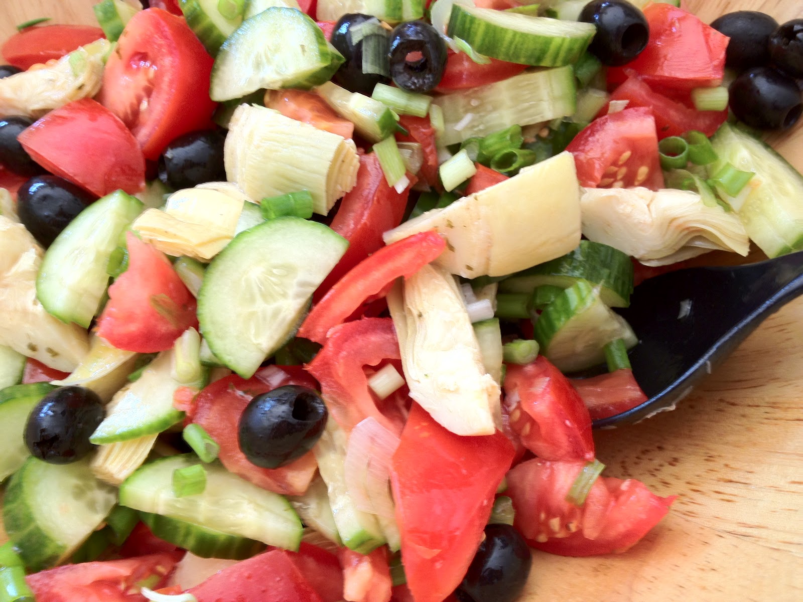 VIVAGYPSY ROCKS!!! Artichoke Hearts, Tomatoes and Cucumber Salad