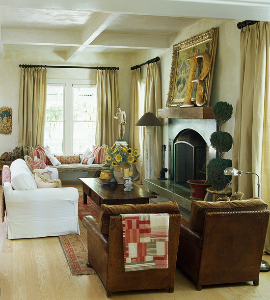 New Home Interior Design: Furniture Arrangement Ideas for Small Living
