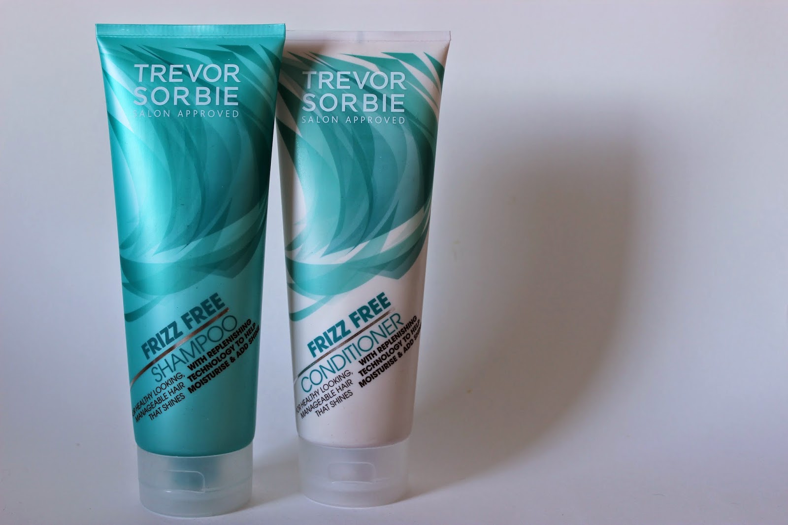 Speed Review Trevor Sorbie Frizz Free Shampoo & Conditioner SKIN DEEP