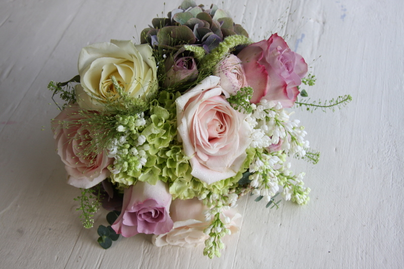  White Lilac and Hydrangeas in this luscious spring wedding bouquet