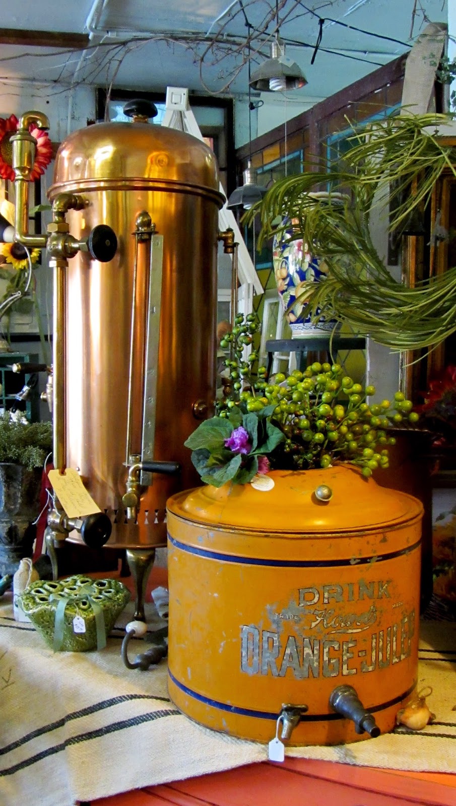 Robins Vintage Suitcase Vintage Garden Room