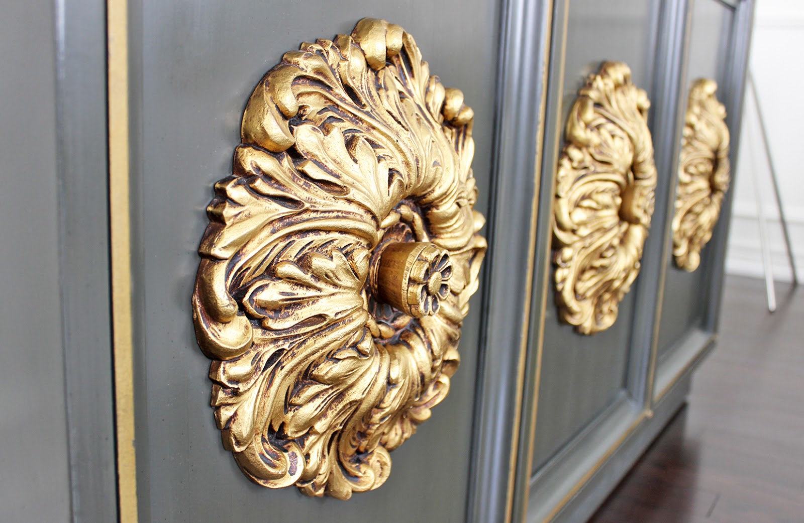 Am Dolce Vita Hollywood Regency Credenza
