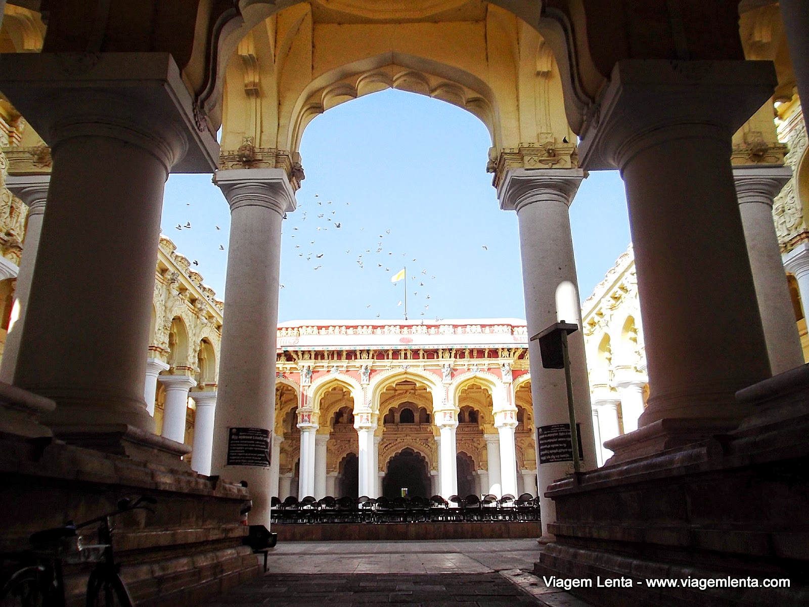 Viagem à Madurai, Índia e seu templo Meenakshi Viagem à Madurai, Índia e seu templo Meenakshi