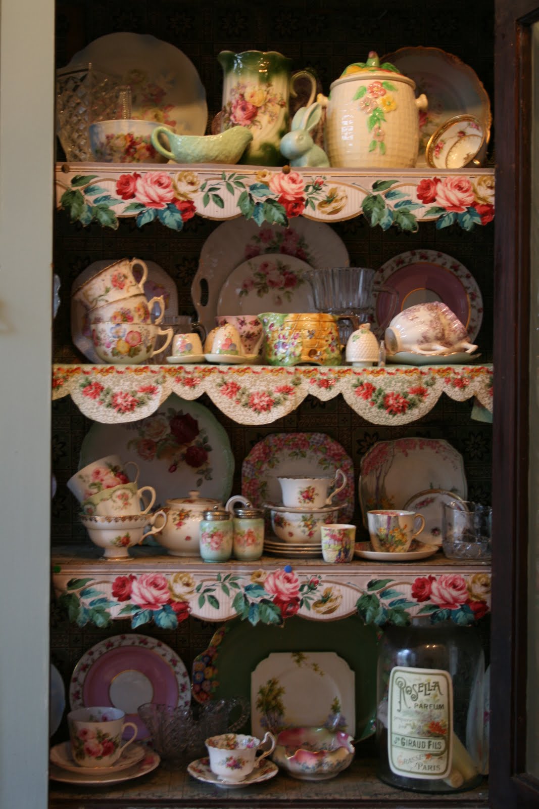 Niki Fretwell Kitchen Capers