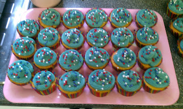 10th birthday cupcakes.