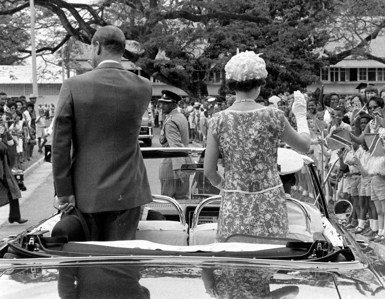 14+ Queen Elizabeth 1960 Background