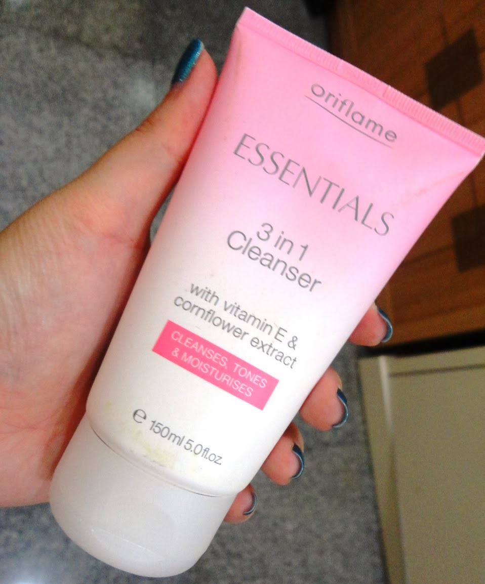 CleanOMatter 02 Oriflame Essentials 3 in 1 Cleanser Pink and