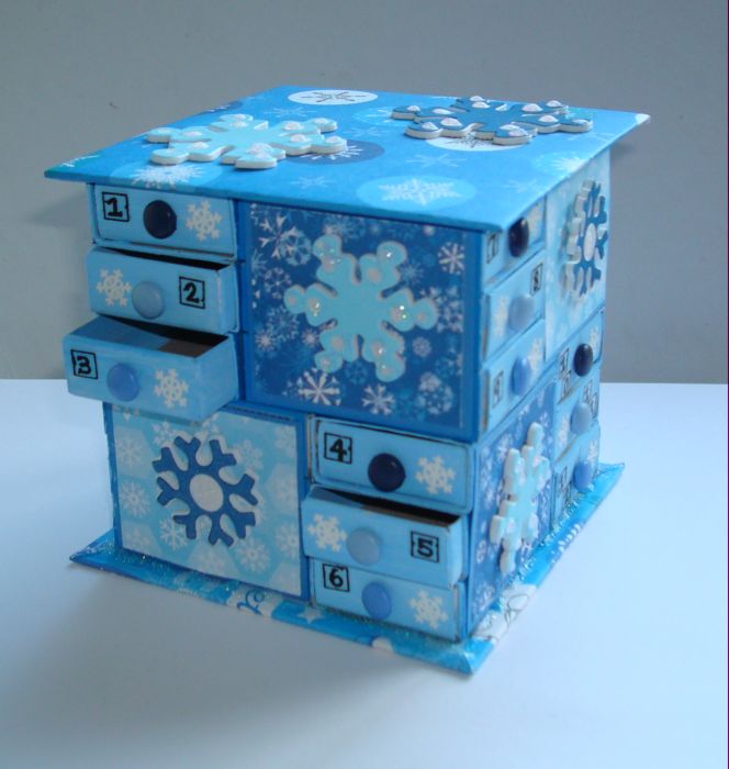 The Messy Crafter Matchbox Advent Calendar and Instructions