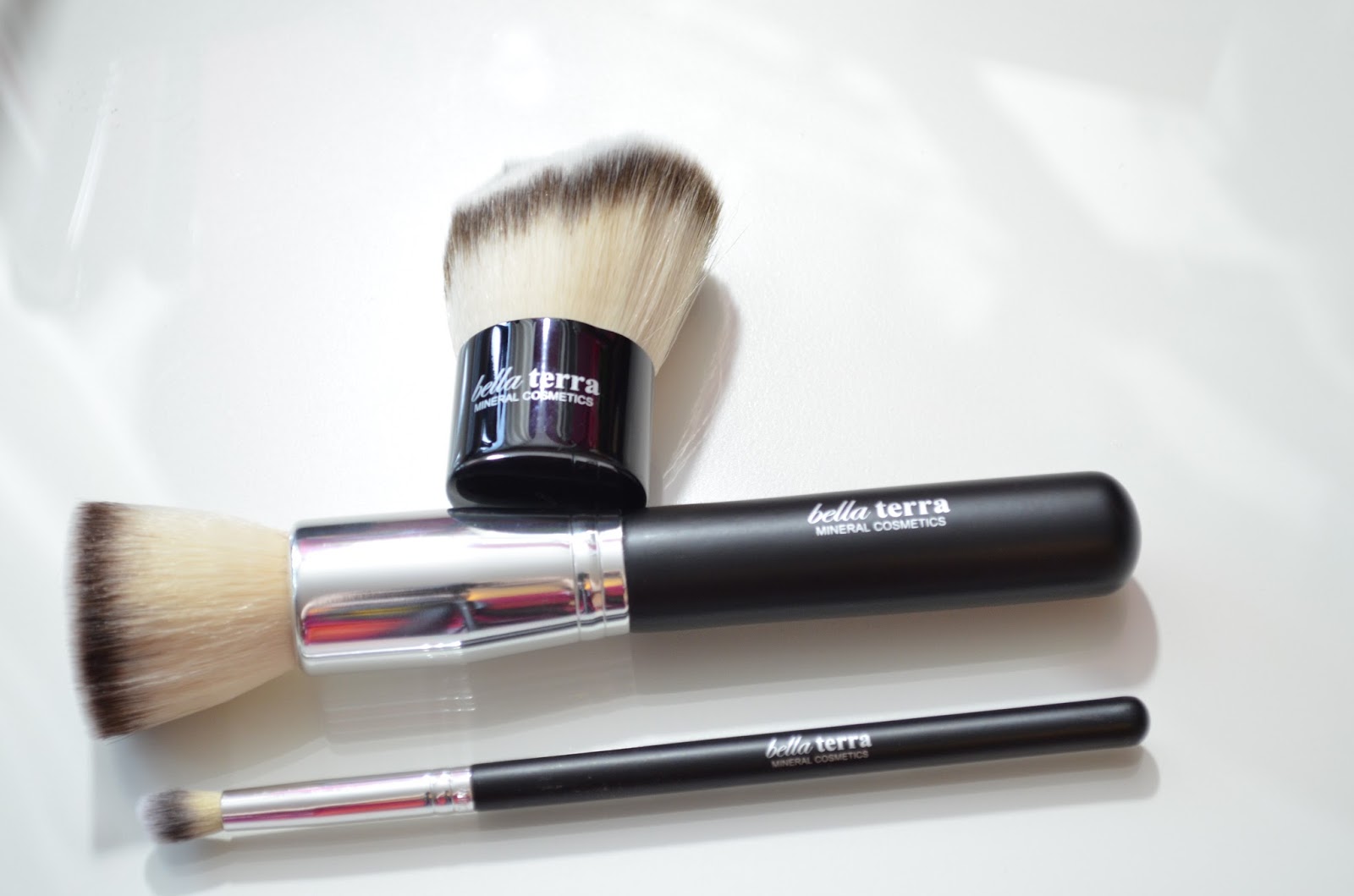 Bella Terra Mineral Makeup Review How To Apply Mineral Makeup