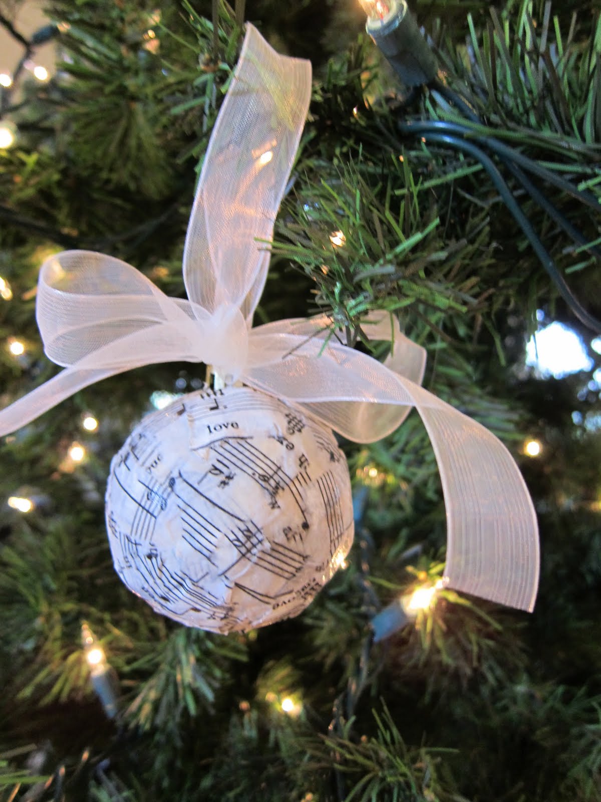 do it yourself divas DIY Musical Ornament