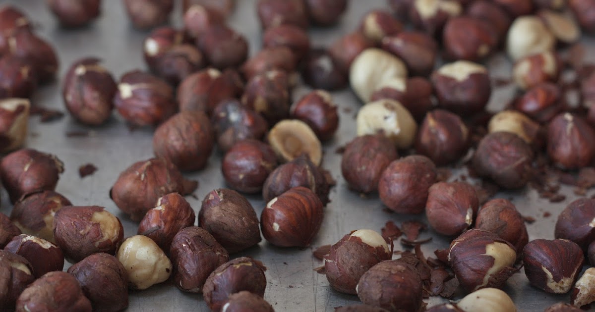 Clean Eats & Dirty Treats Clean chocolate hazelnut spread