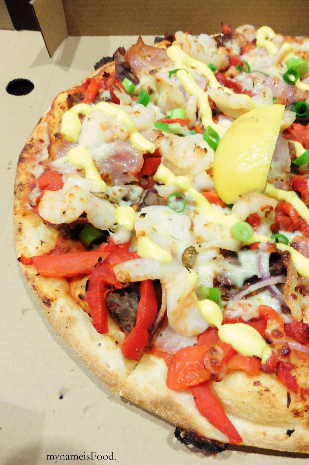 Pizza Capers' new Rustico Thin Base review my name is Food.