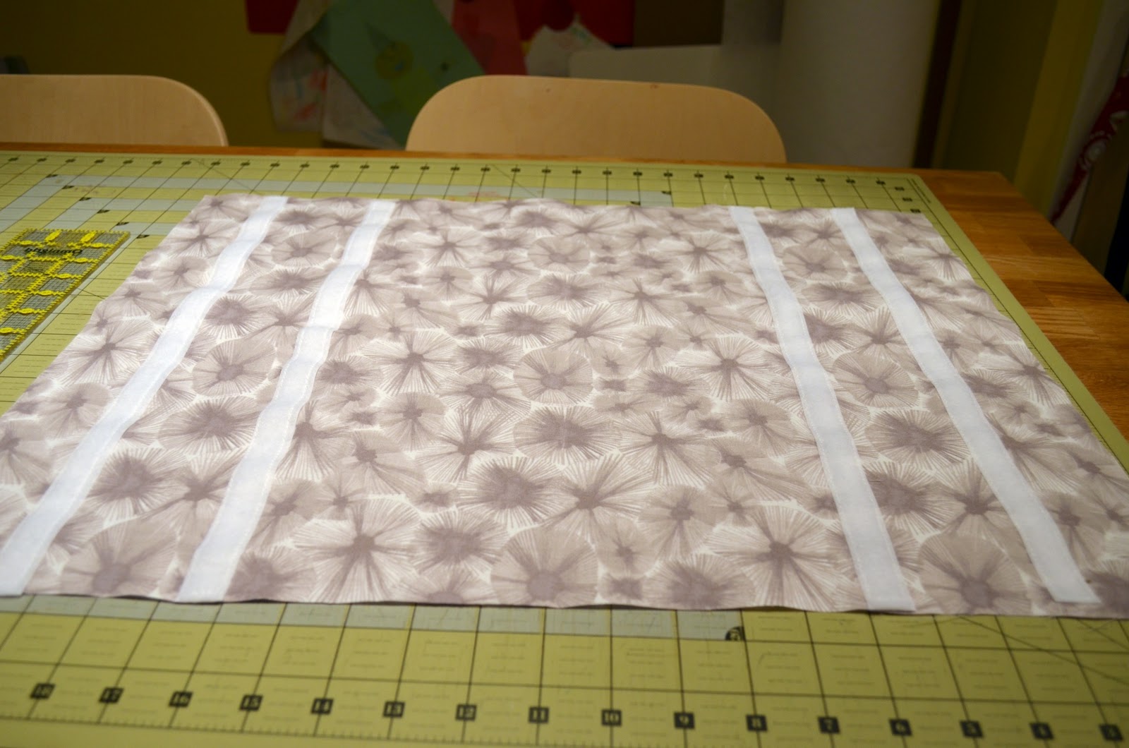 Sewplicity TUTORIAL Diaper Bag Goes Camera