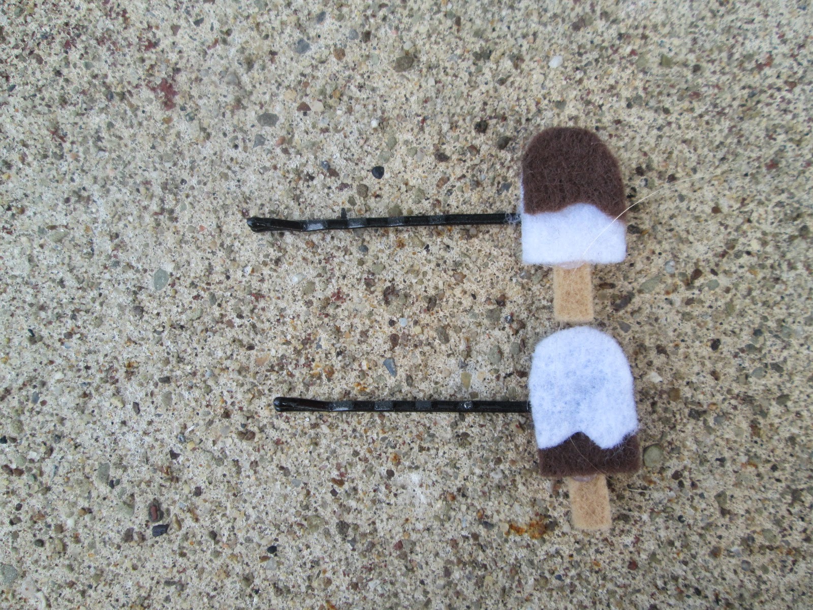 Carrot and Claire Camp + Popsicle Hair Pins DIY