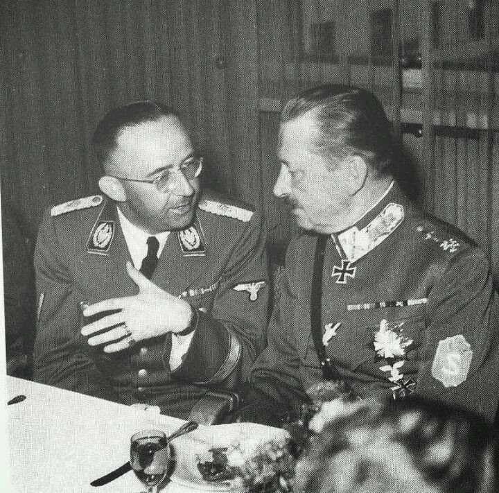 http://3.bp.blogspot.com/-wIur06L4WCU/U2x28oRL-nI/AAAAAAAA6M0/xv0gdd7js1I/s1600/Himmler_and_Mannerheim.jpg