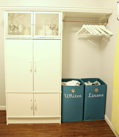 Craft tutorials galore at crafter-holic!: september 2010 IHeart Organizing: Laundry Room Update: Airing Our Clean Laundry