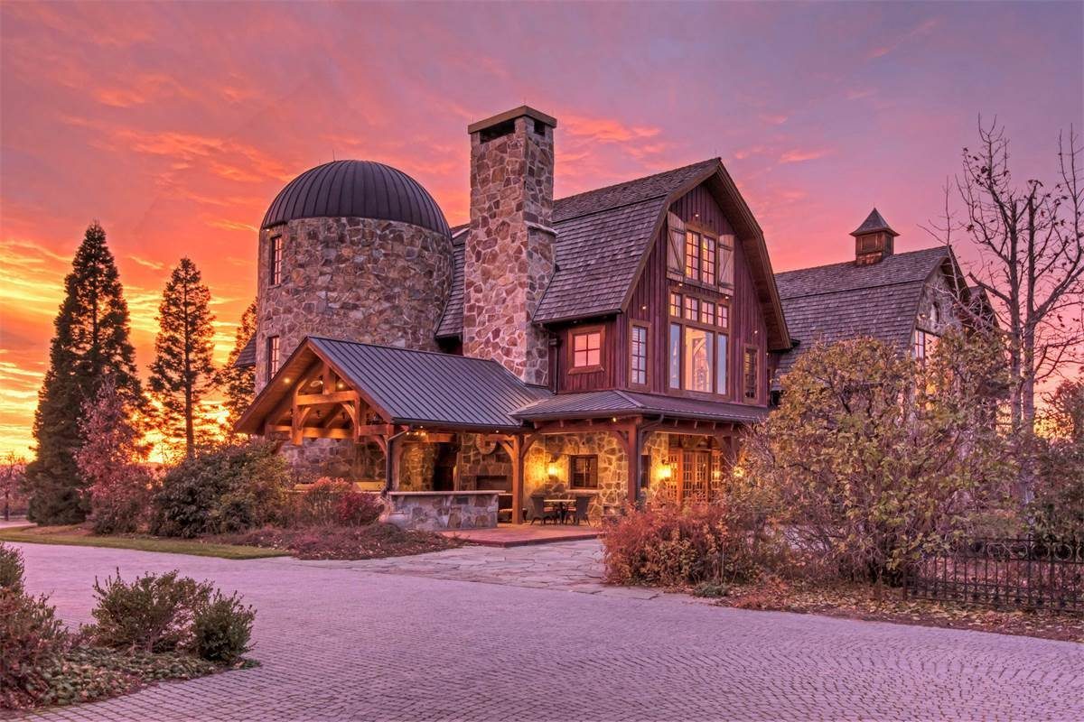 Blueiskewl The Beautiful 19 5 Million Dollar Estate The Barn