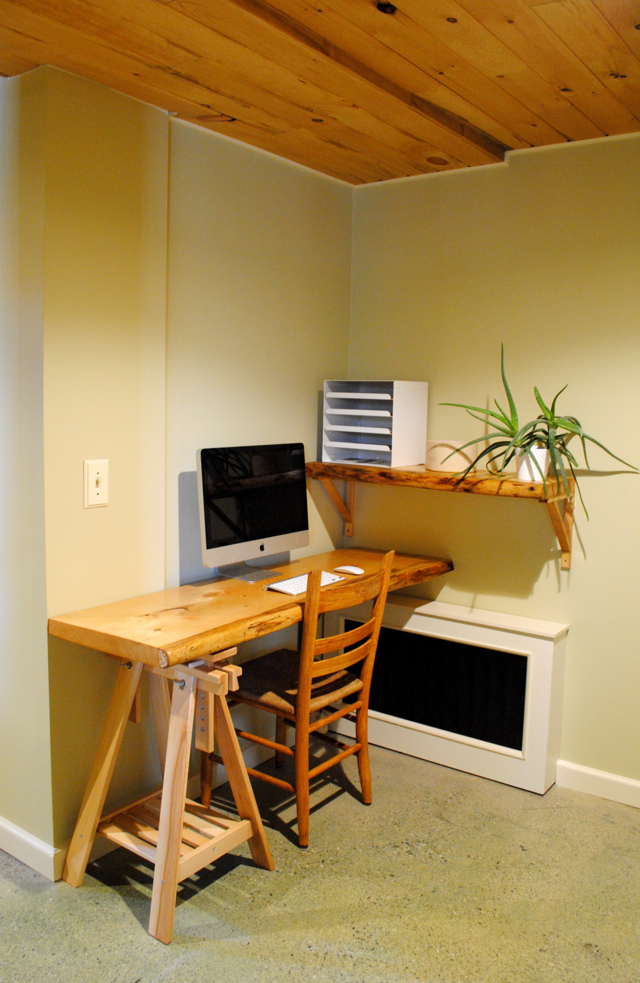 The Little Dog Blog Our DIY Wood Plank Desk