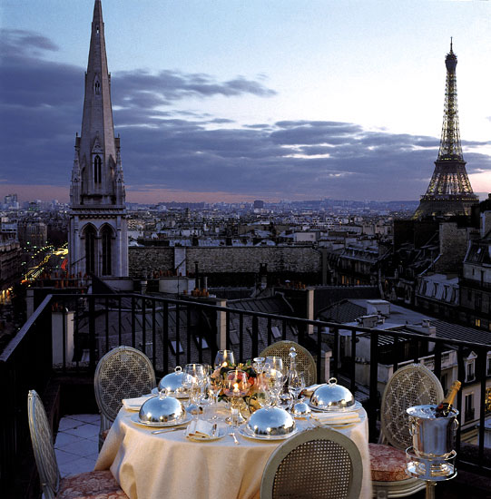 Roses, Lace and Brocante: Dinner in Paris anyone?