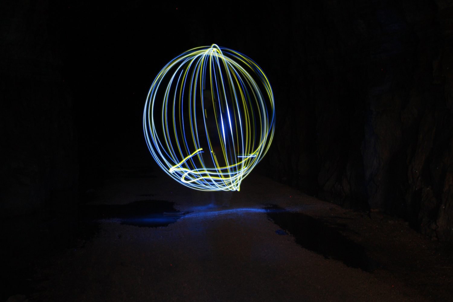 http://www.boostyourphotography.com/2013/06/light-painting-how-to-spin-orb.html