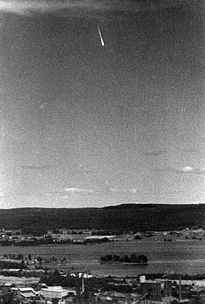 an introduction to the mystery of ufo 1 of 11 close encounters introduction purists will claim that the ufo craze officially started sometime around 500 bc, when reports surfaced. an introduction to the mystery of ufo 1 of 11 close encounters introduction purists will claim that the ufo craze officially started sometime around 500 bc, when reports surfaced.
