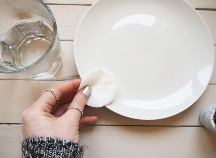 DIY Handpainted Ceramic Plates Tutorial Made Up Style