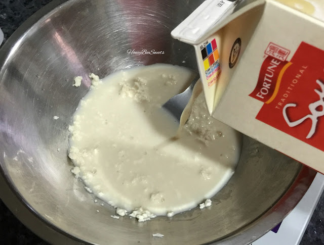 Honey Bee Sweets Thick and Fluffy Kinako Pancakes