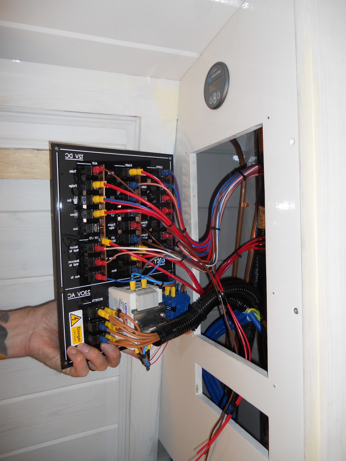 Harris & Watson Narrowboat Build Electrical installation