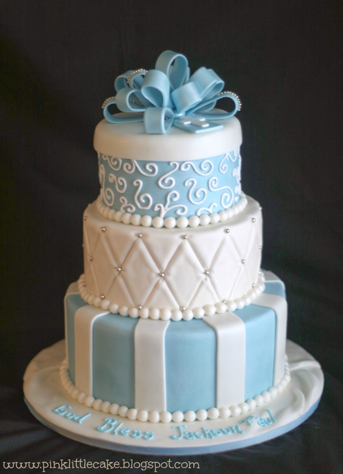 Blue Red Panda Cake Design Blue Red Panda Cake Design