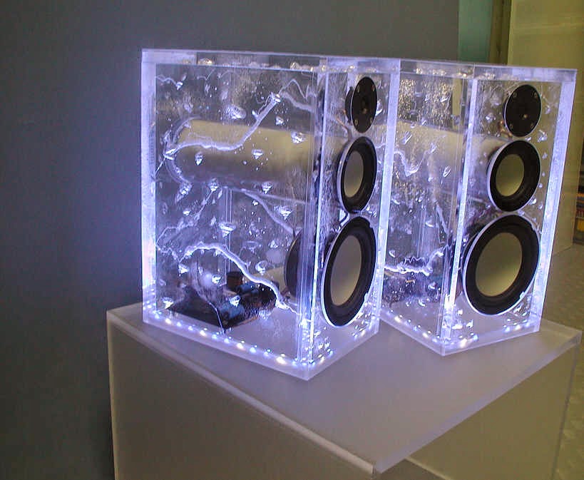 aditya advertising Jasa Pembuatan Box Speaker Acrylic Hubungi aditya