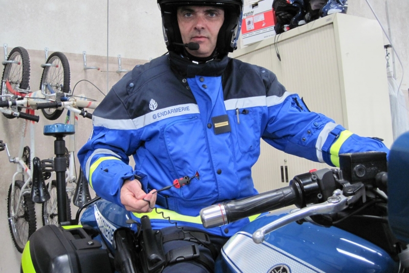 gendarme+airbag.jpg