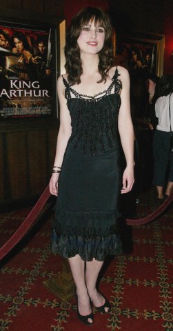 kira knightley little black dress