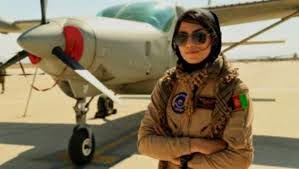 Nolofor Rhmani, Inilah Pilot Pesawat Tempur Afghanistan yang Cantik
