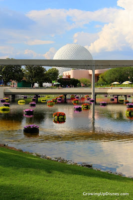 Spaceship Earth, Epcot, floating flower garden
