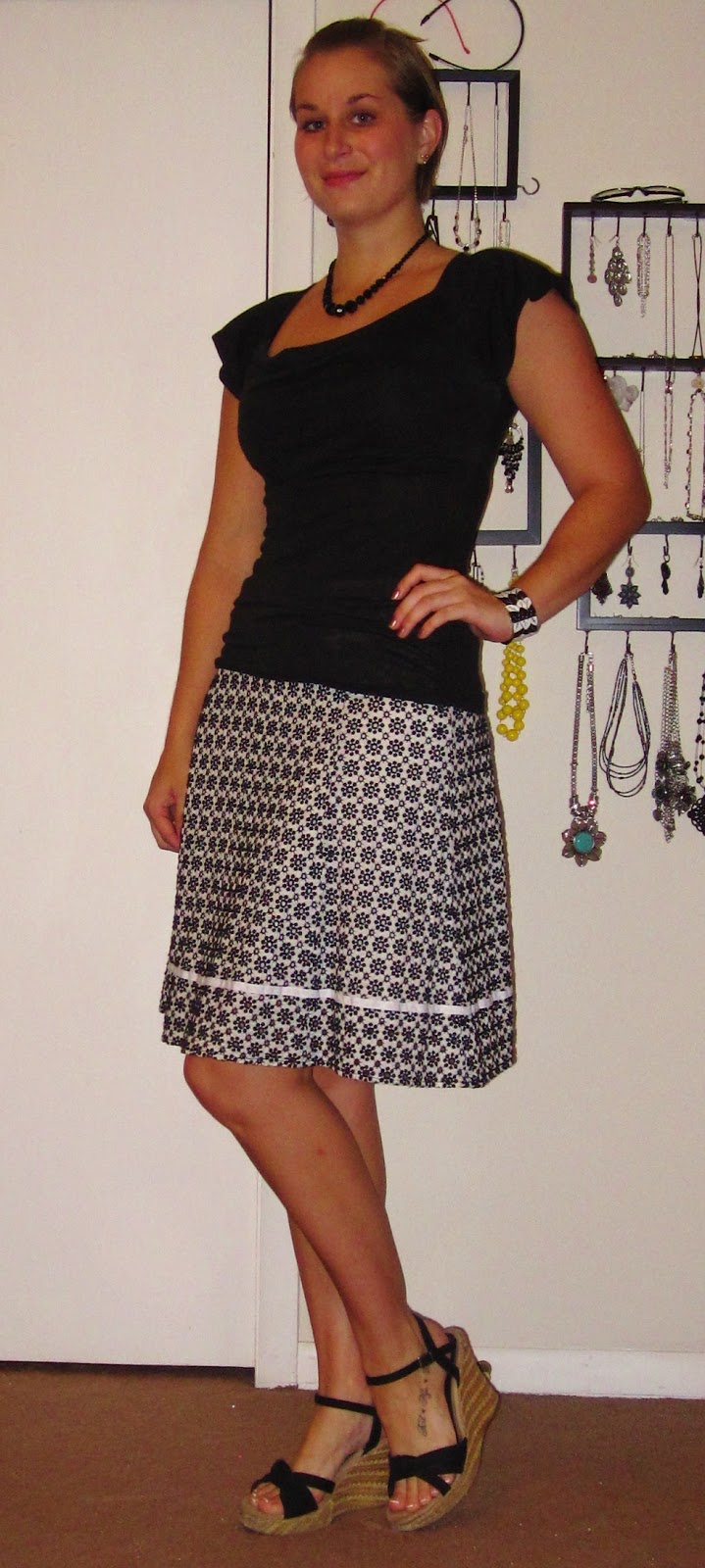 LowBudget Fashionista Print Top and Black Skirt