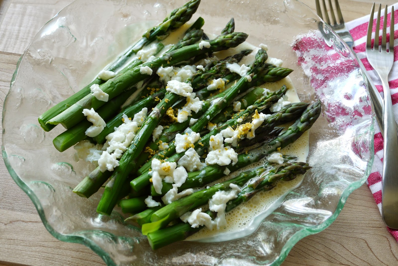 Miss Wong's Kitchen Asparagus and Lemony Egg Sauce 蘆筍配檸檬蛋汁